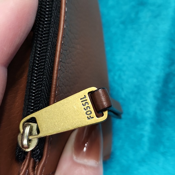 Fossil Red, Gold, Brown, and Black Bifold Leather Wallet - Picture 7 of 8